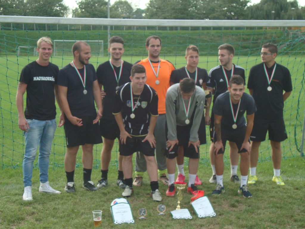 235030_2._helyezett_oregfiuk